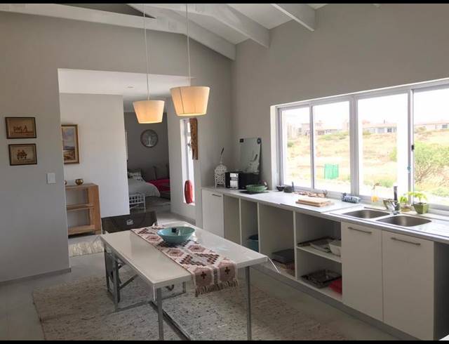 2 BEDROOM HOUSE FOR SALE IN LANGEBAAN COUNTRY ESTATE
